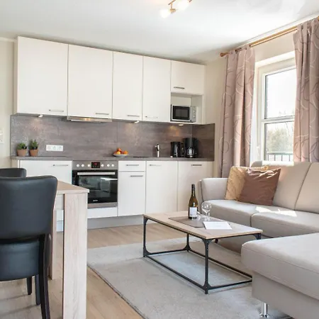 Seebruecke 09 Scharbeutz