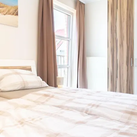 Seebruecke 09 * Scharbeutz